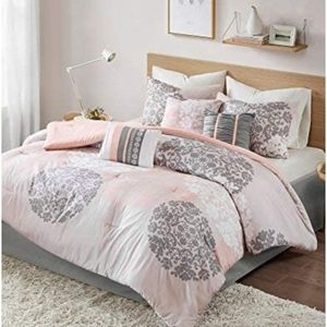 NWT Allergen-Free 7 Piece Comforter Set Queen